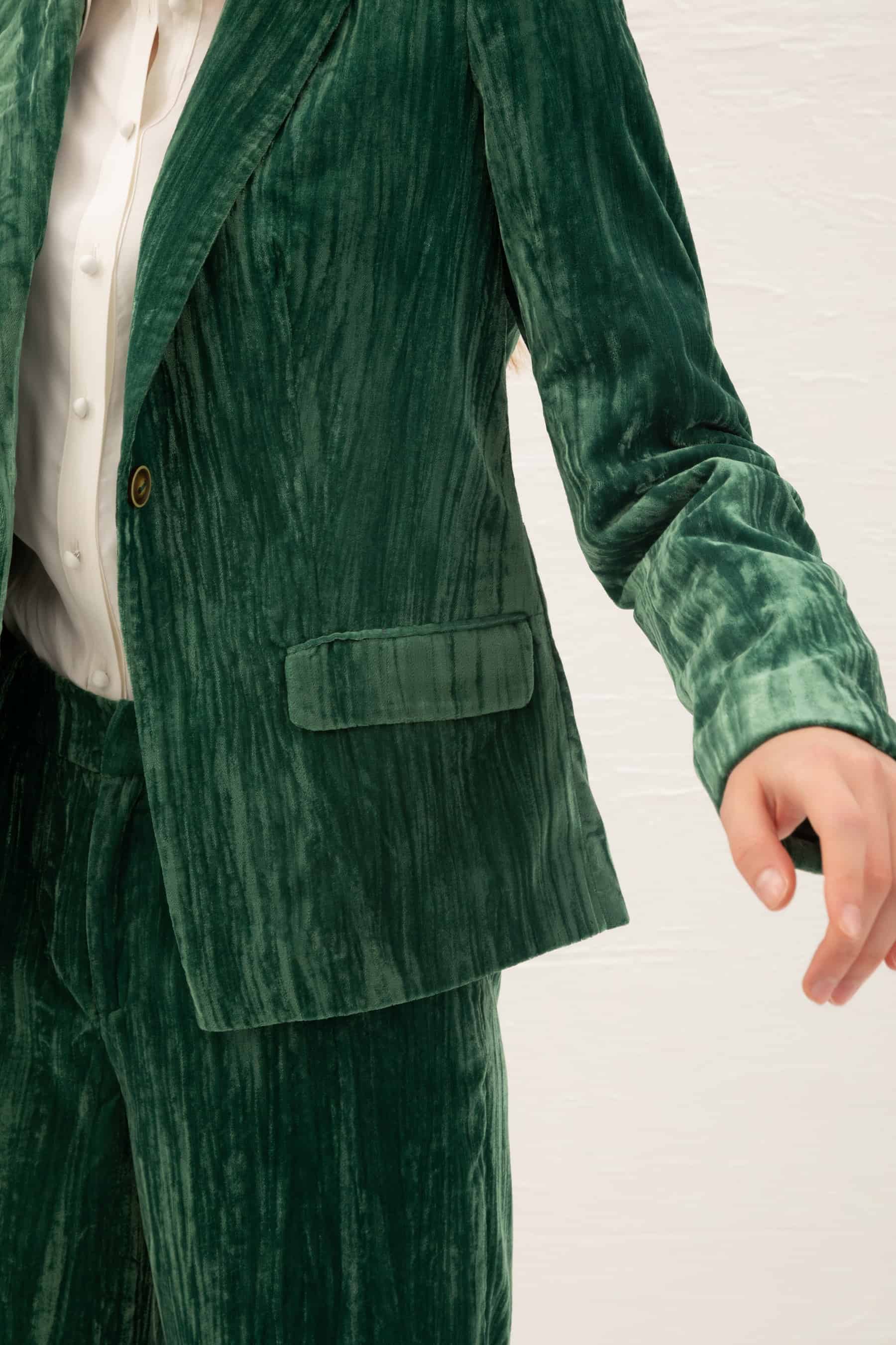 GDS Aliette Velvet Jacket | Green JACKETS autumn-winter BRUNCH CASUAL Catch GDS GREEN JACKETS L M S SALE 40 % WORK XL XS