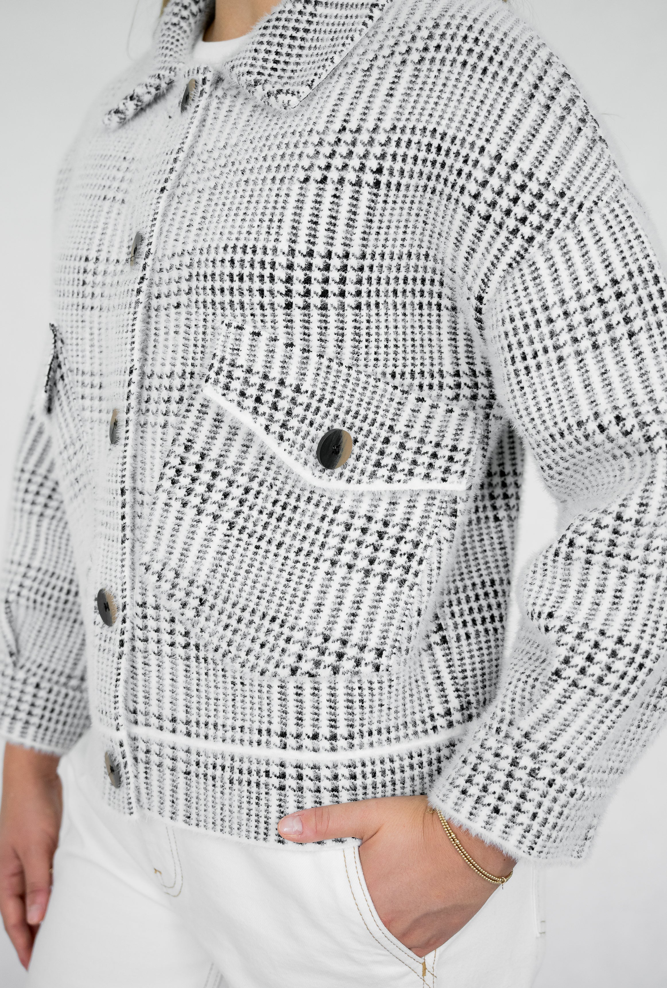 Swiss Alps Jacket | Blk-Wht