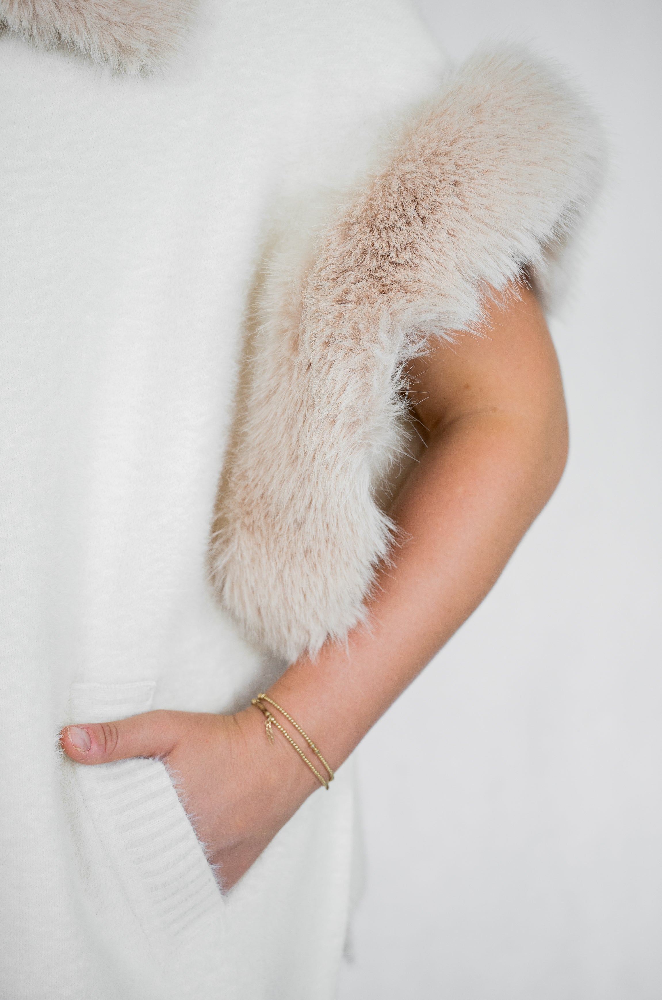 Jacqui  Coatigan | Winter White