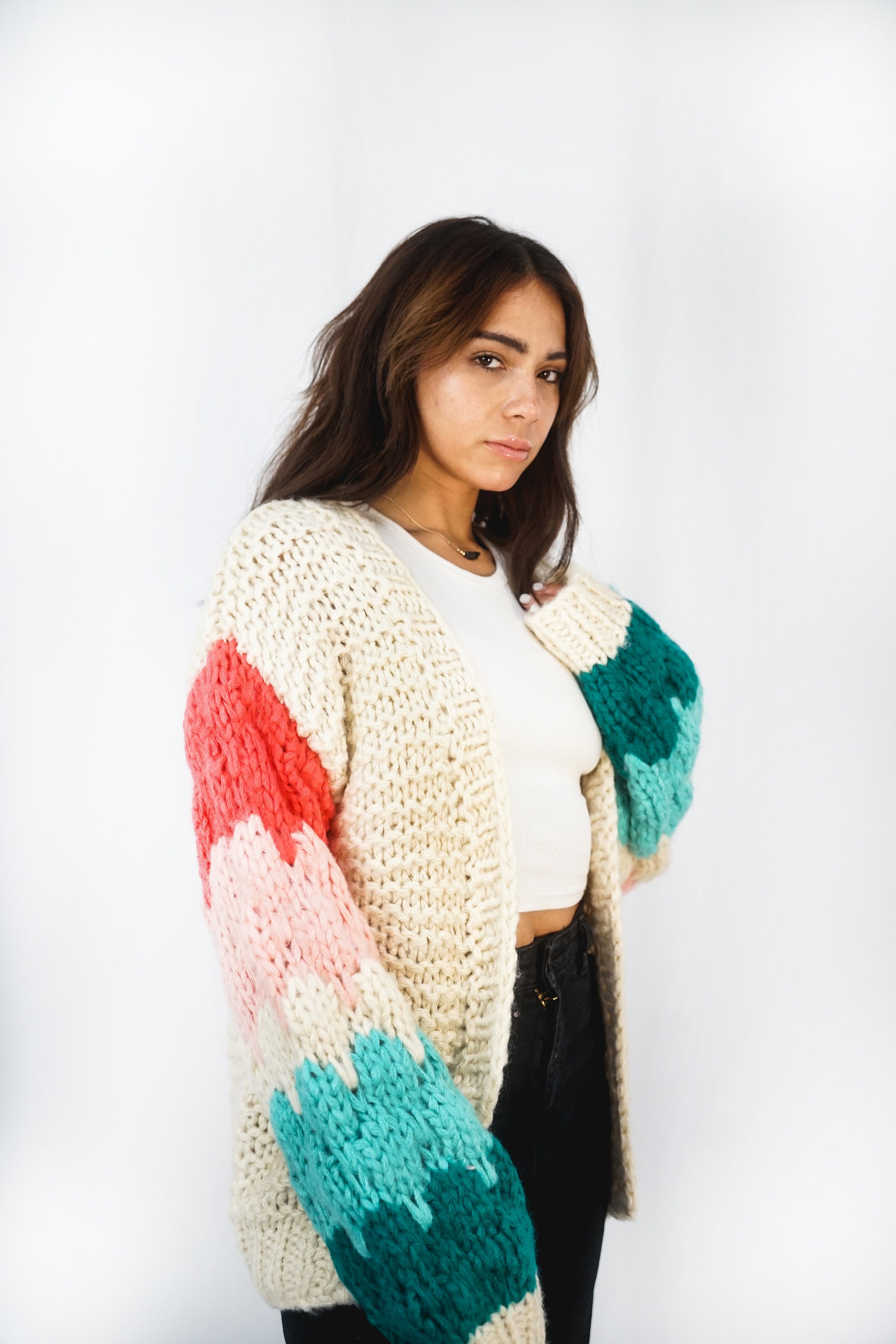 Feel the Love Short Handmade Cardi | Crm-Pnk CARDIGAN autumn-winter CREAM KNIT M - L PINK S - M SALE stellino